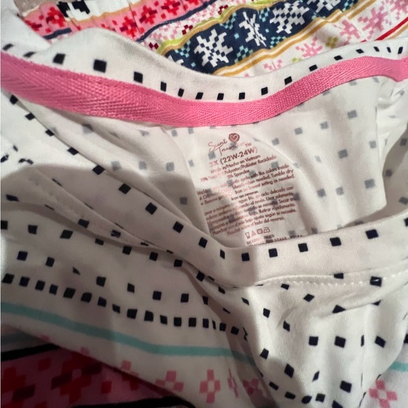 New Pajama Set - Picture 4 of 5